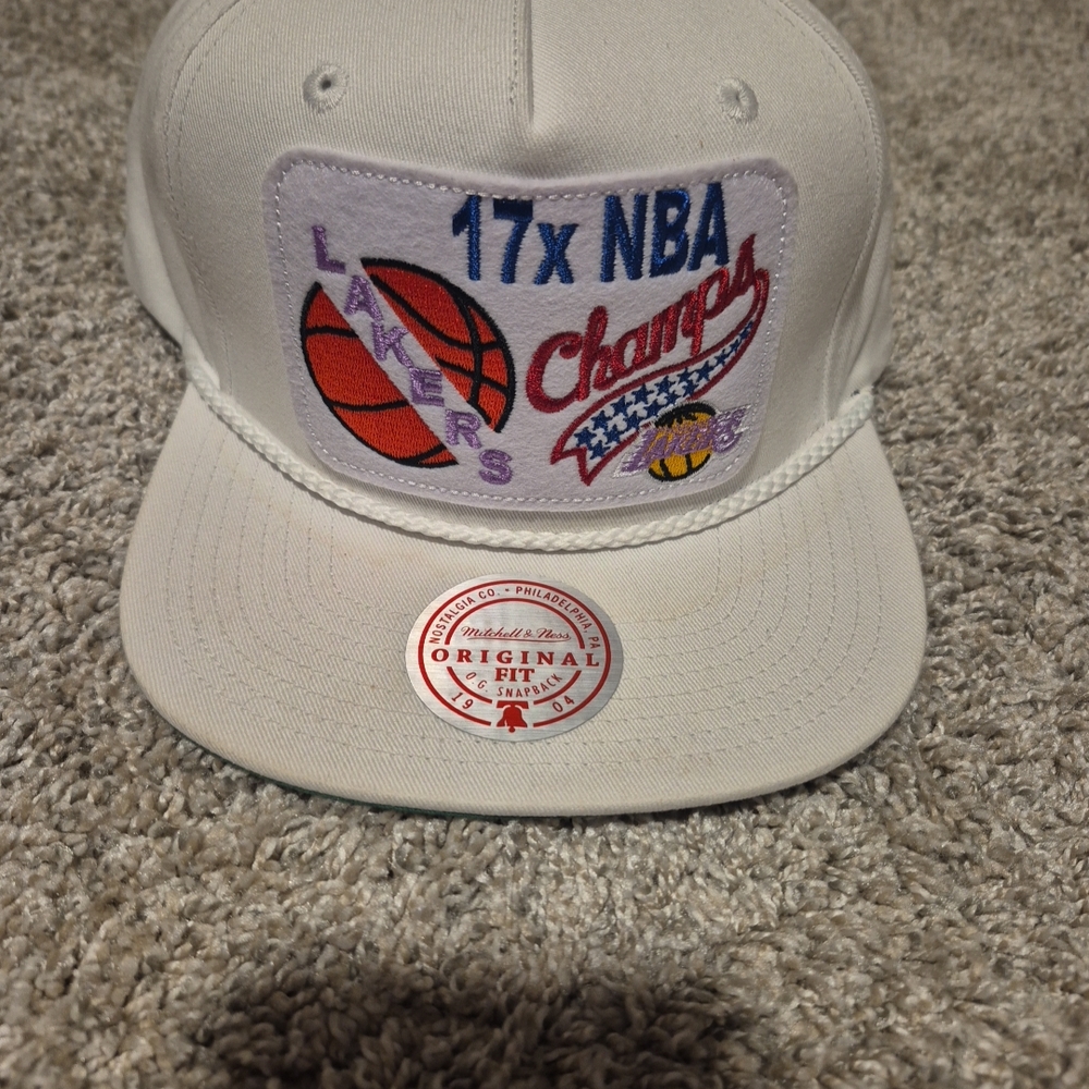 Mens NBA Champs White Cap
